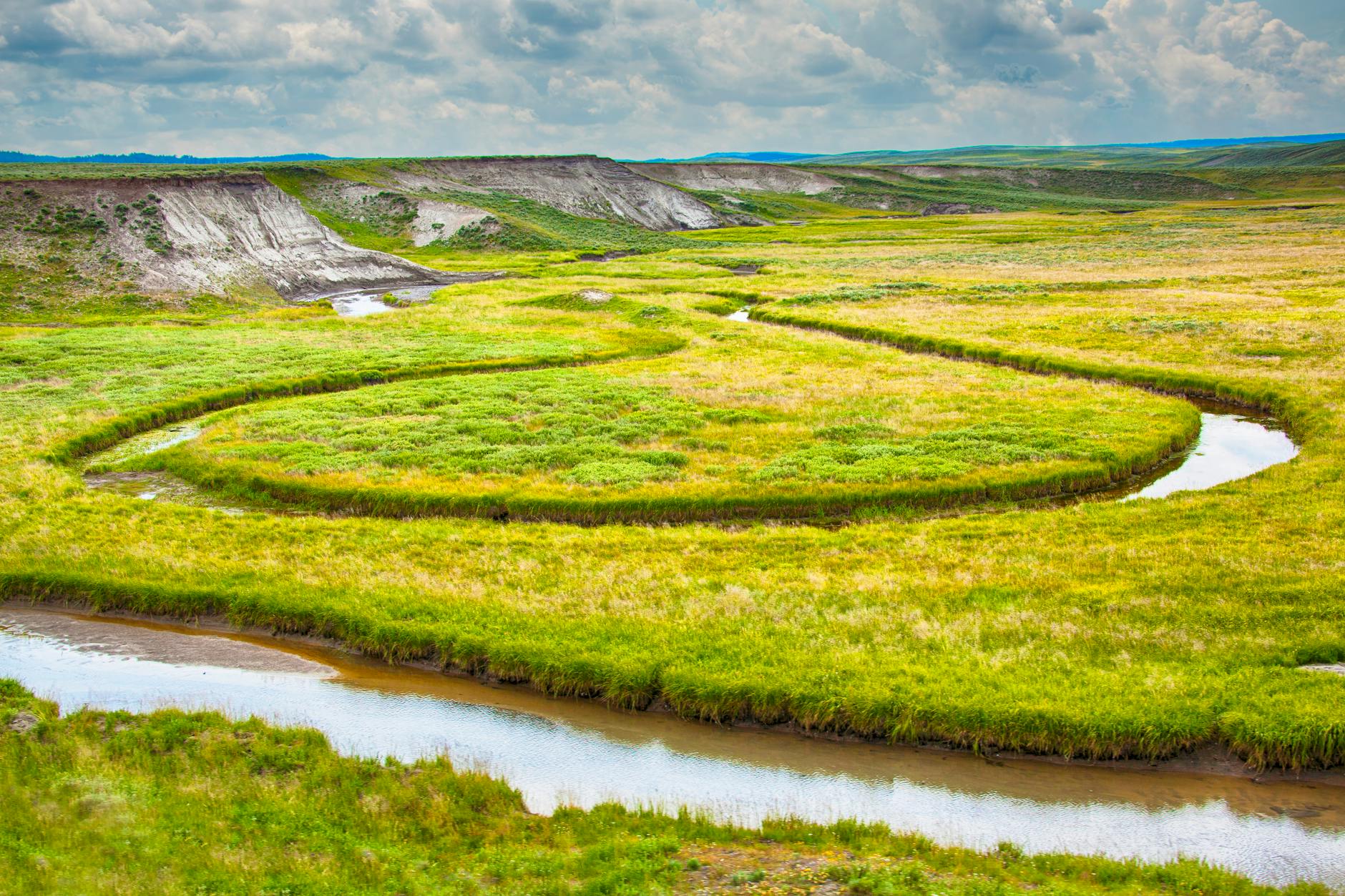 Image related to upper valley habitat for humanity builds first home under new director despite r